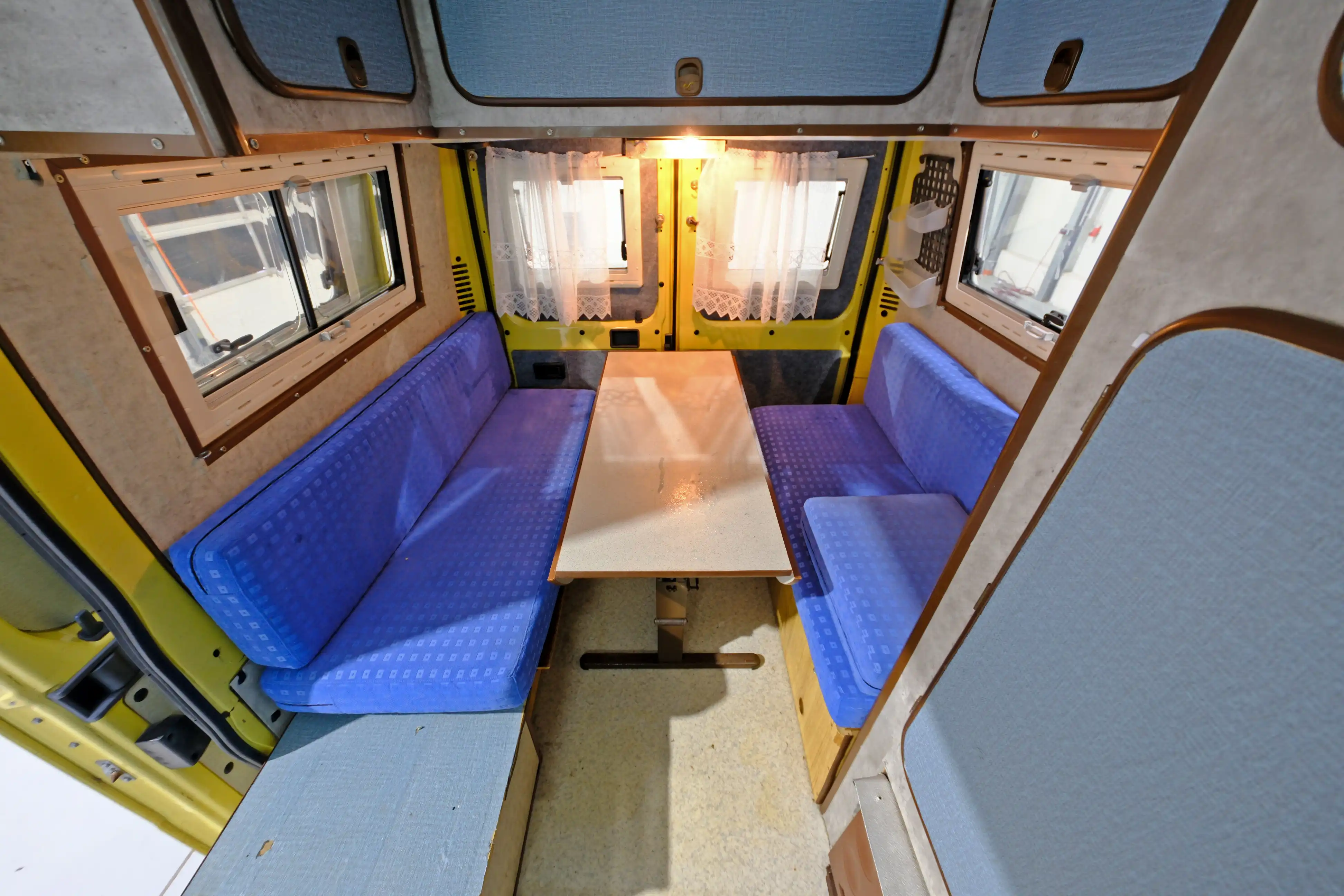 BUROW Petite ähnl. Ausbau 